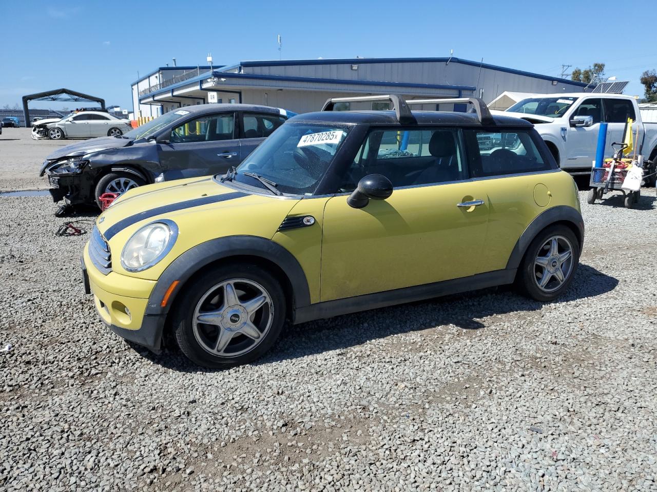2010 MINI Cooper - Image 1