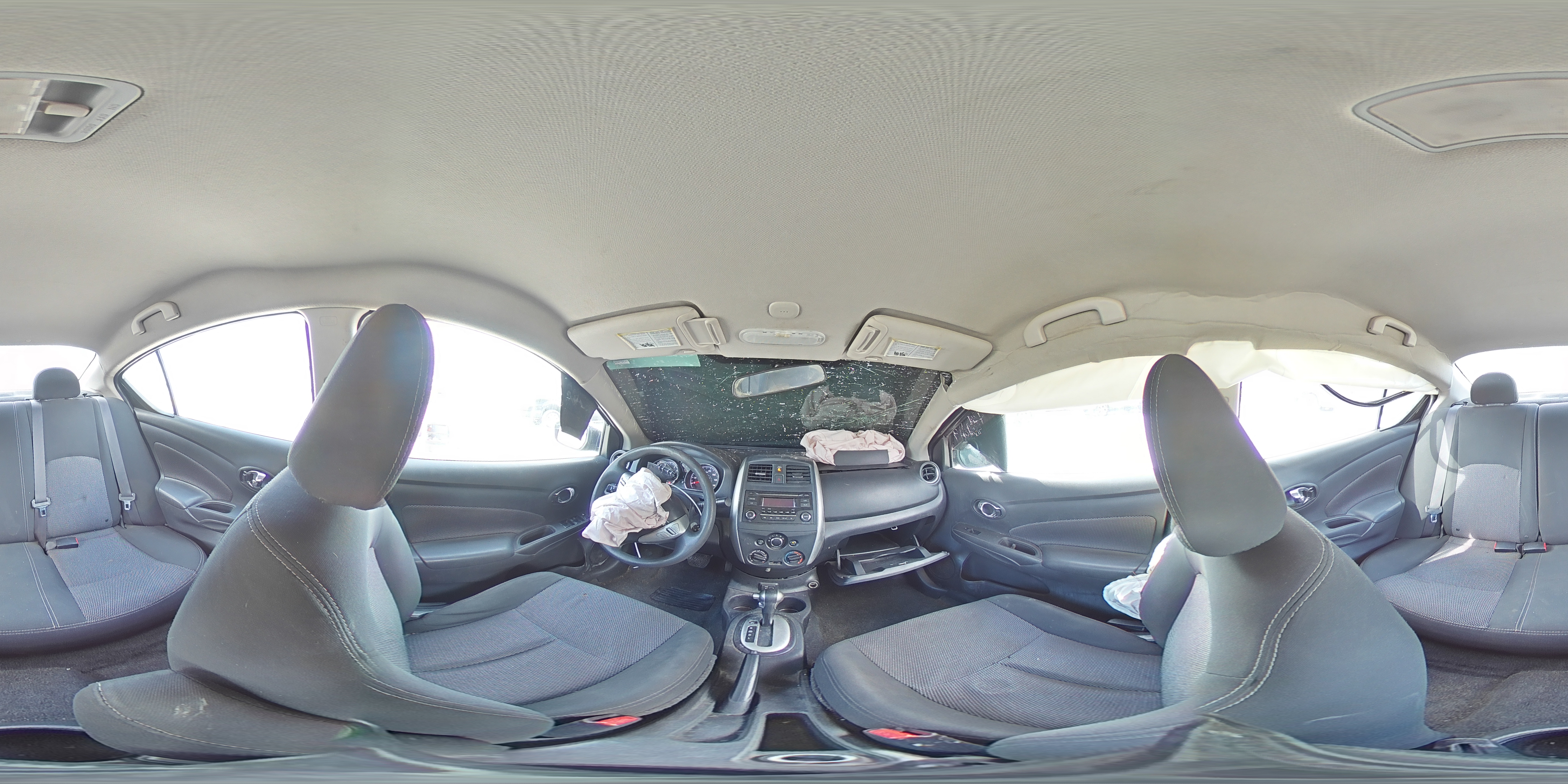 2018 Nissan Versa - Image 13