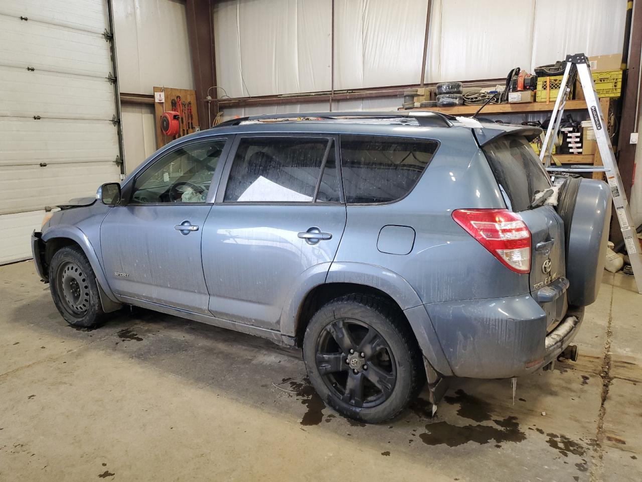 2010 Toyota RAV 4 - Image 2