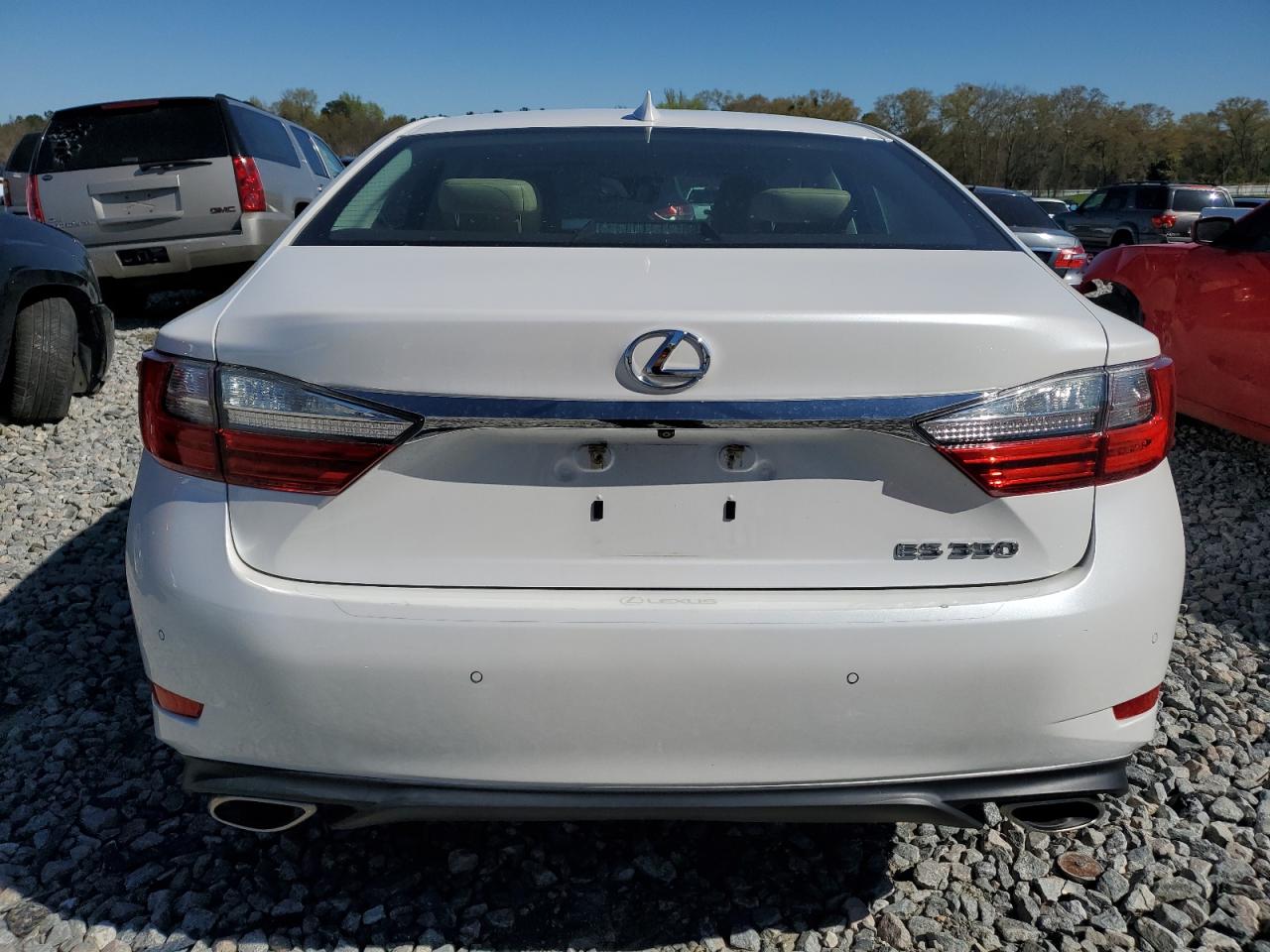 2016 Lexus ES - Image 6