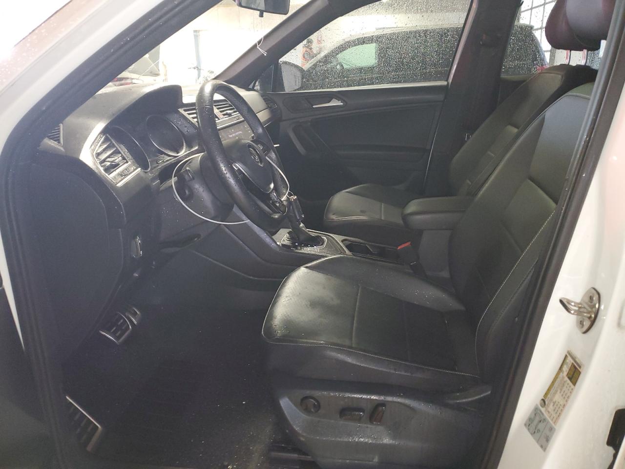 2021 Volkswagen Tiguan - Image 7