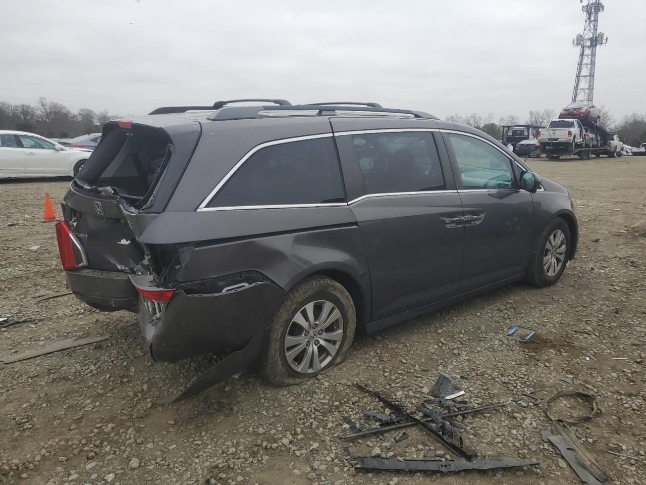 2015 Honda Odyssey - Image 3