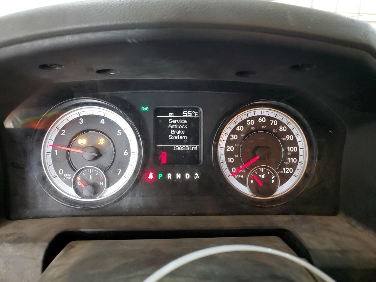 2014 RAM 1500 - Image 9