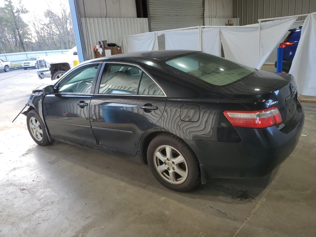 2009 Toyota Camry - Image 2
