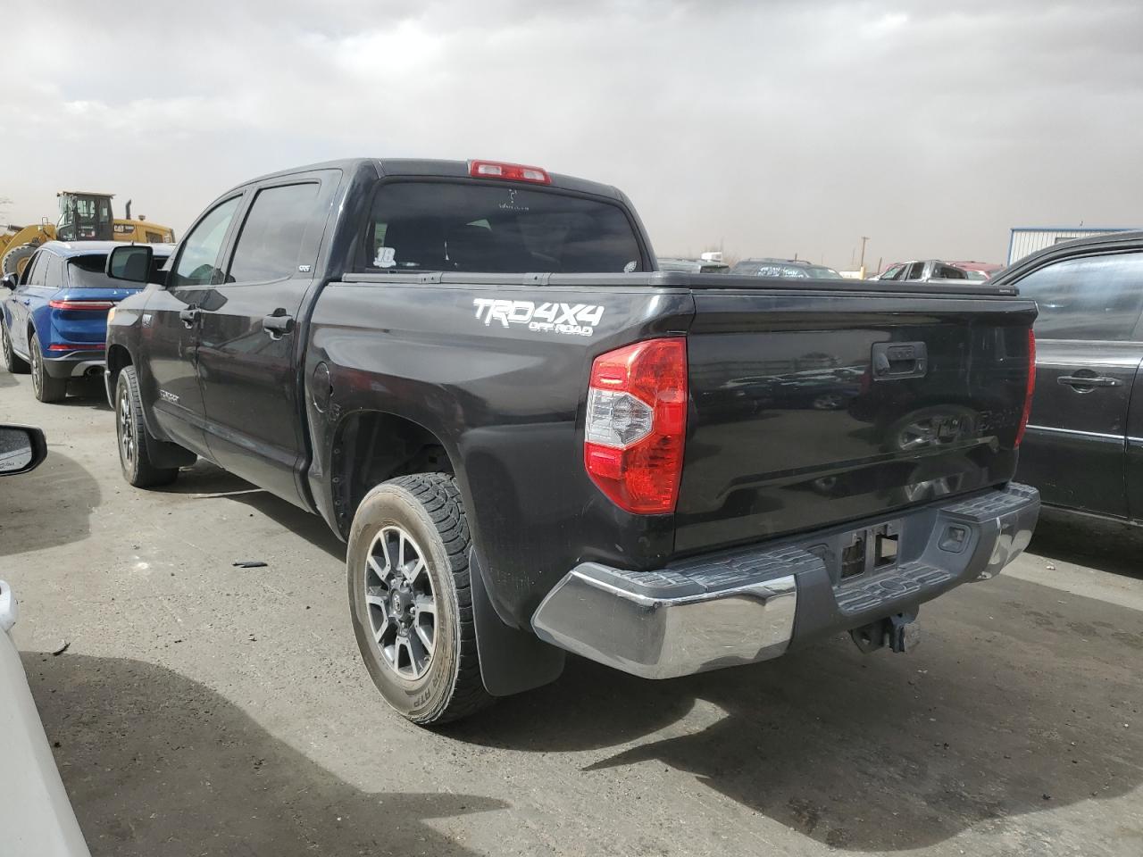 2015 Toyota Tundra - Image 2