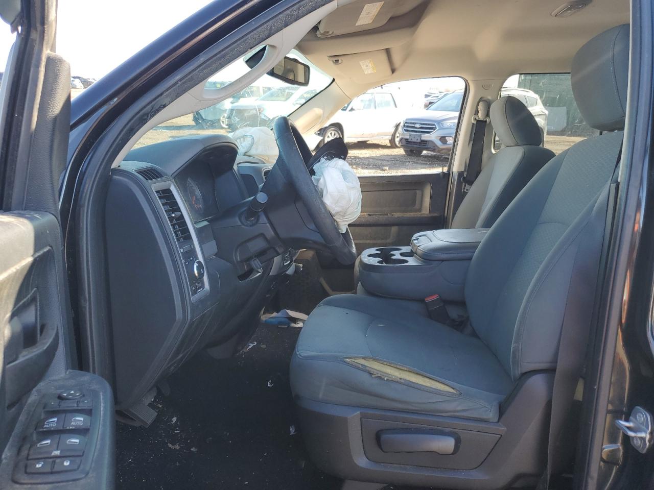 2016 RAM 1500 - Image 7
