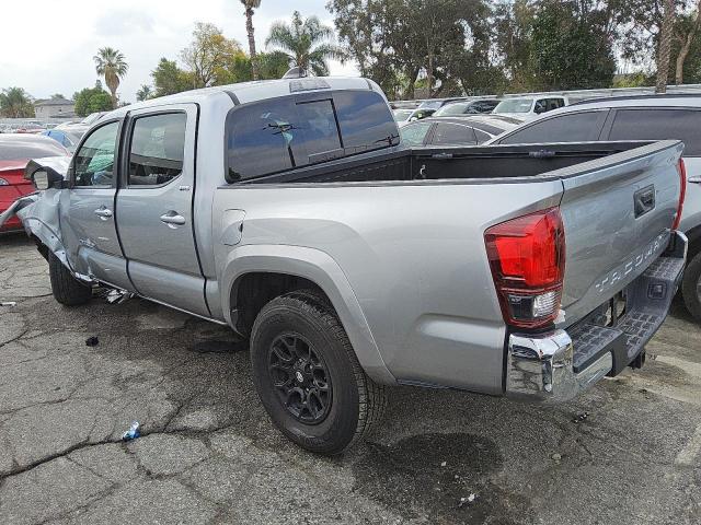  TOYOTA TACOMA 2022 Srebrny