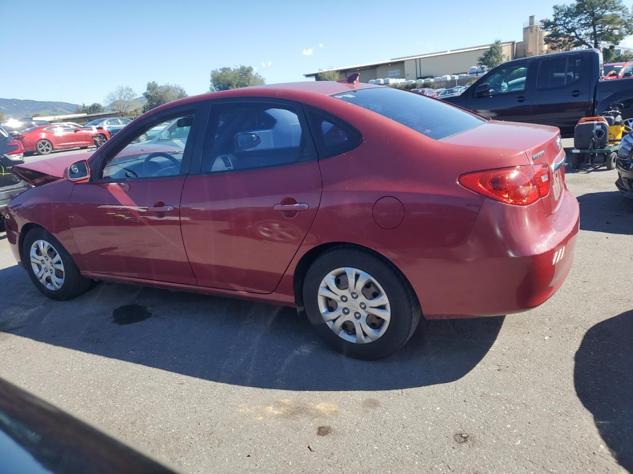 2010 Hyundai Elantra - Image 2