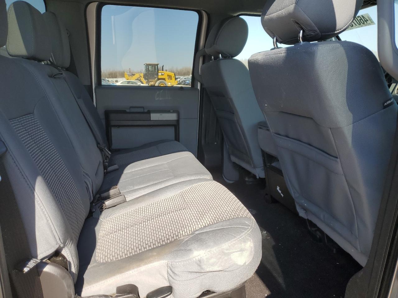 2015 Ford F250 - Image 11
