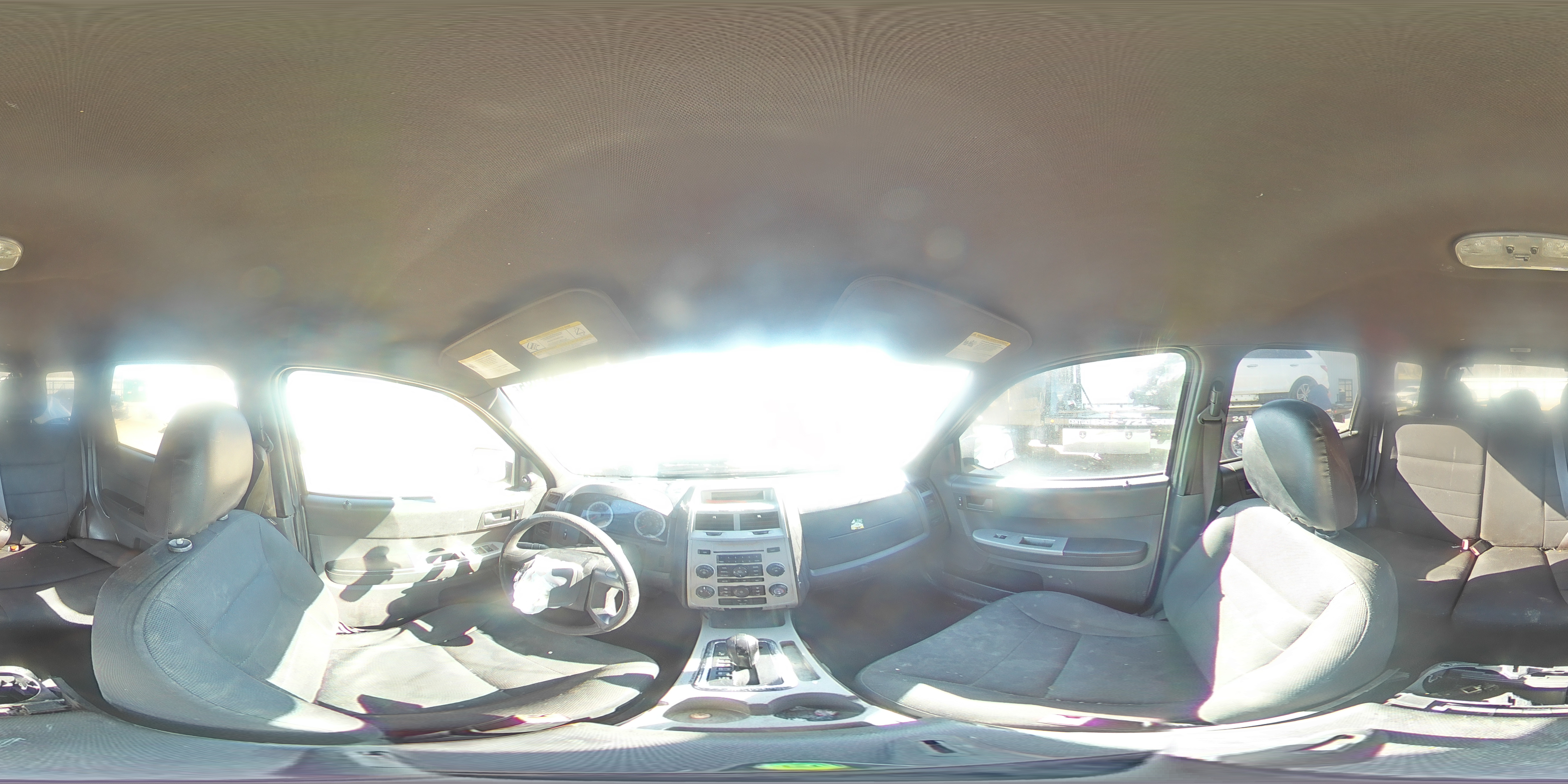 2008 Ford Escape - Image 12
