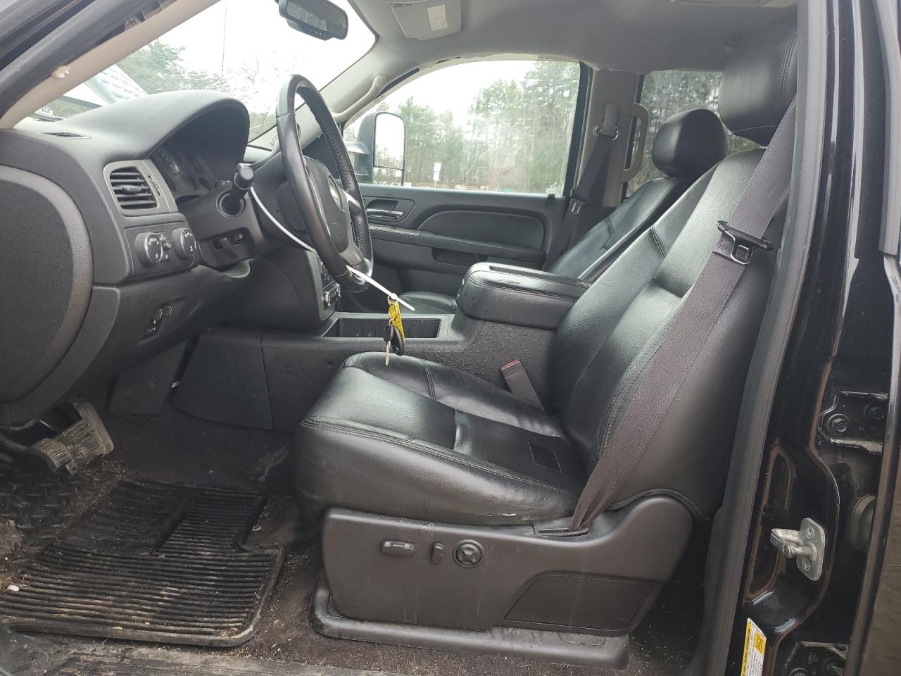 2014 Chevrolet Silverado - Image 7