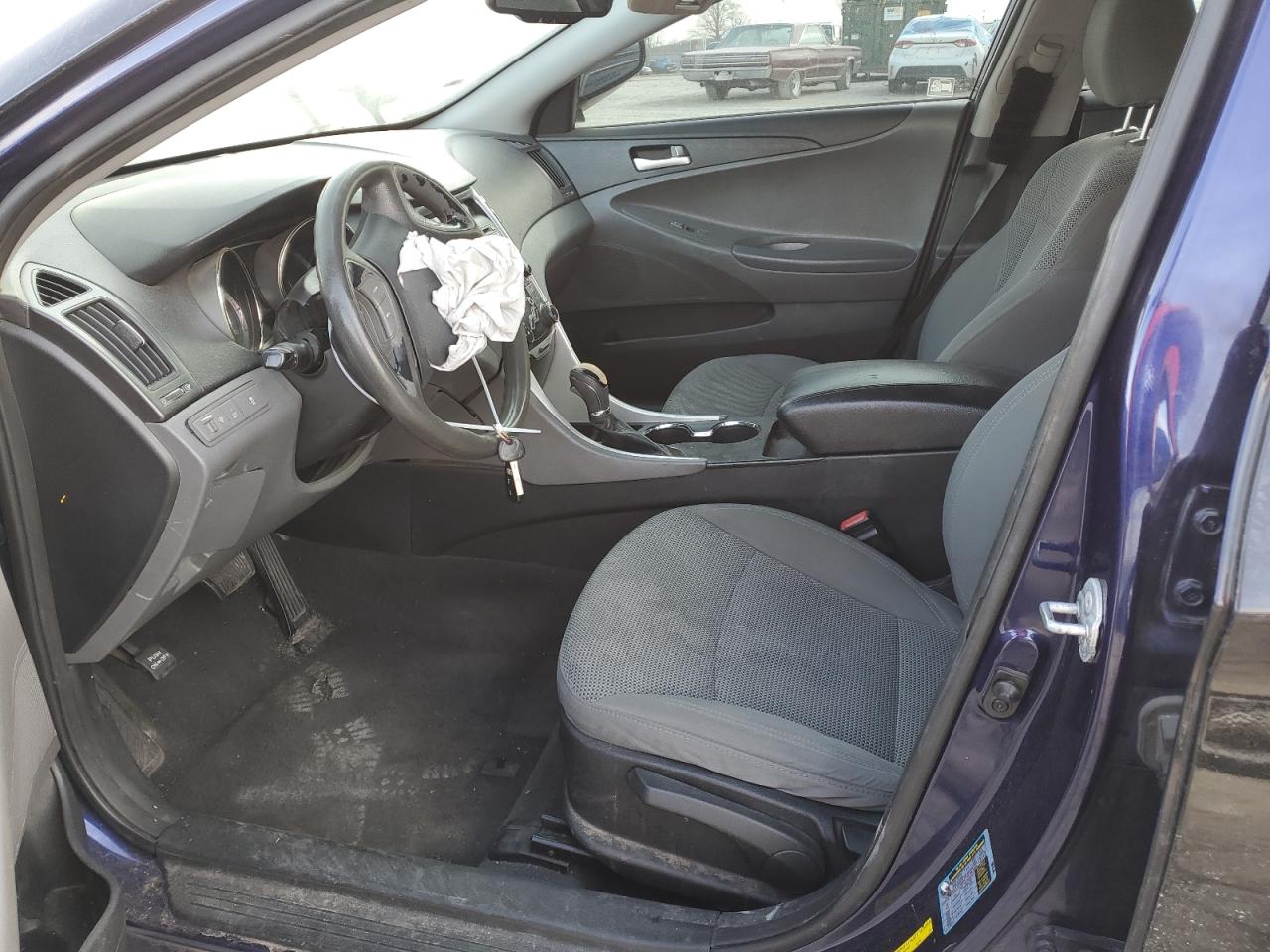 2013 Hyundai Sonata - Image 7