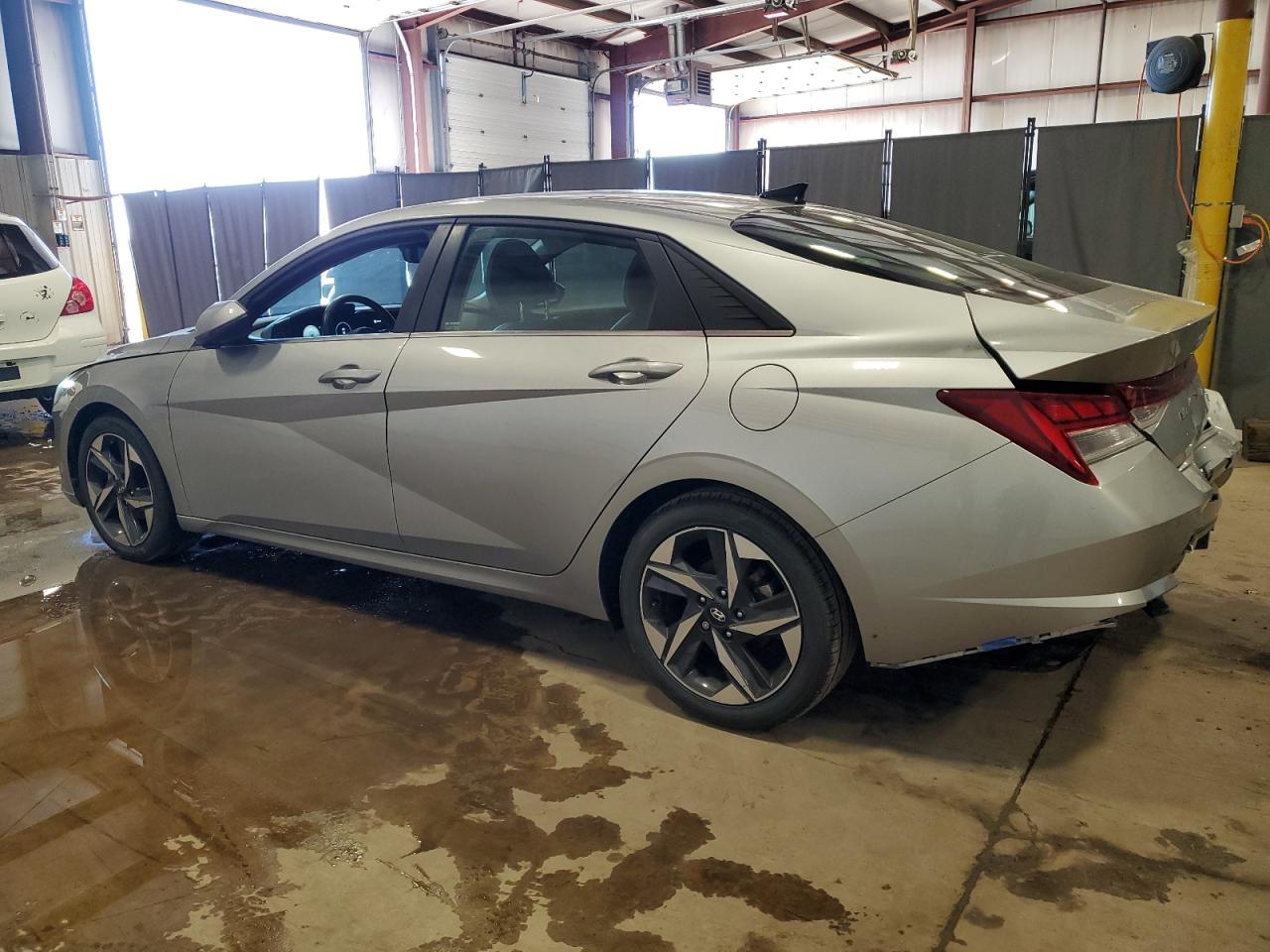 2021 Hyundai Elantra - Image 2