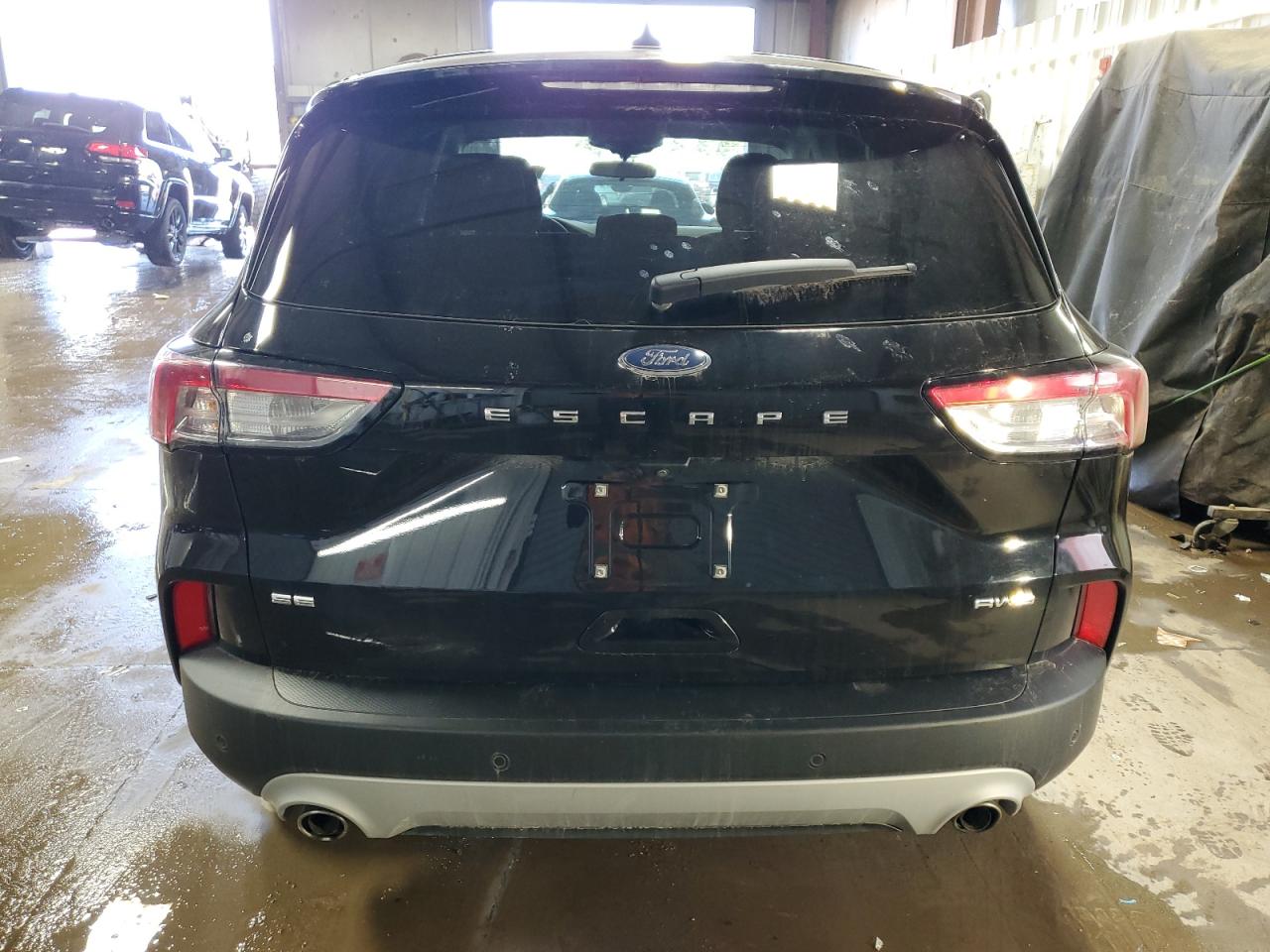 2022 Ford Escape - Image 6
