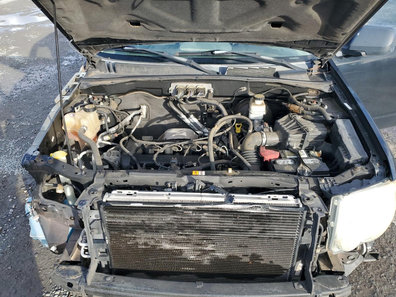2008 Ford Escape - Image 12