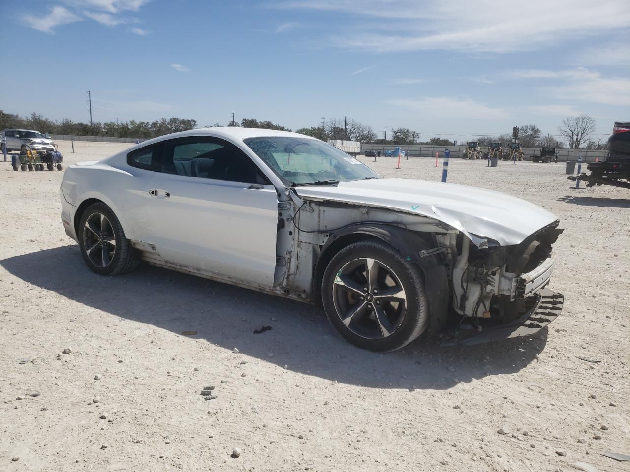 2015 Ford Mustang - Image 4