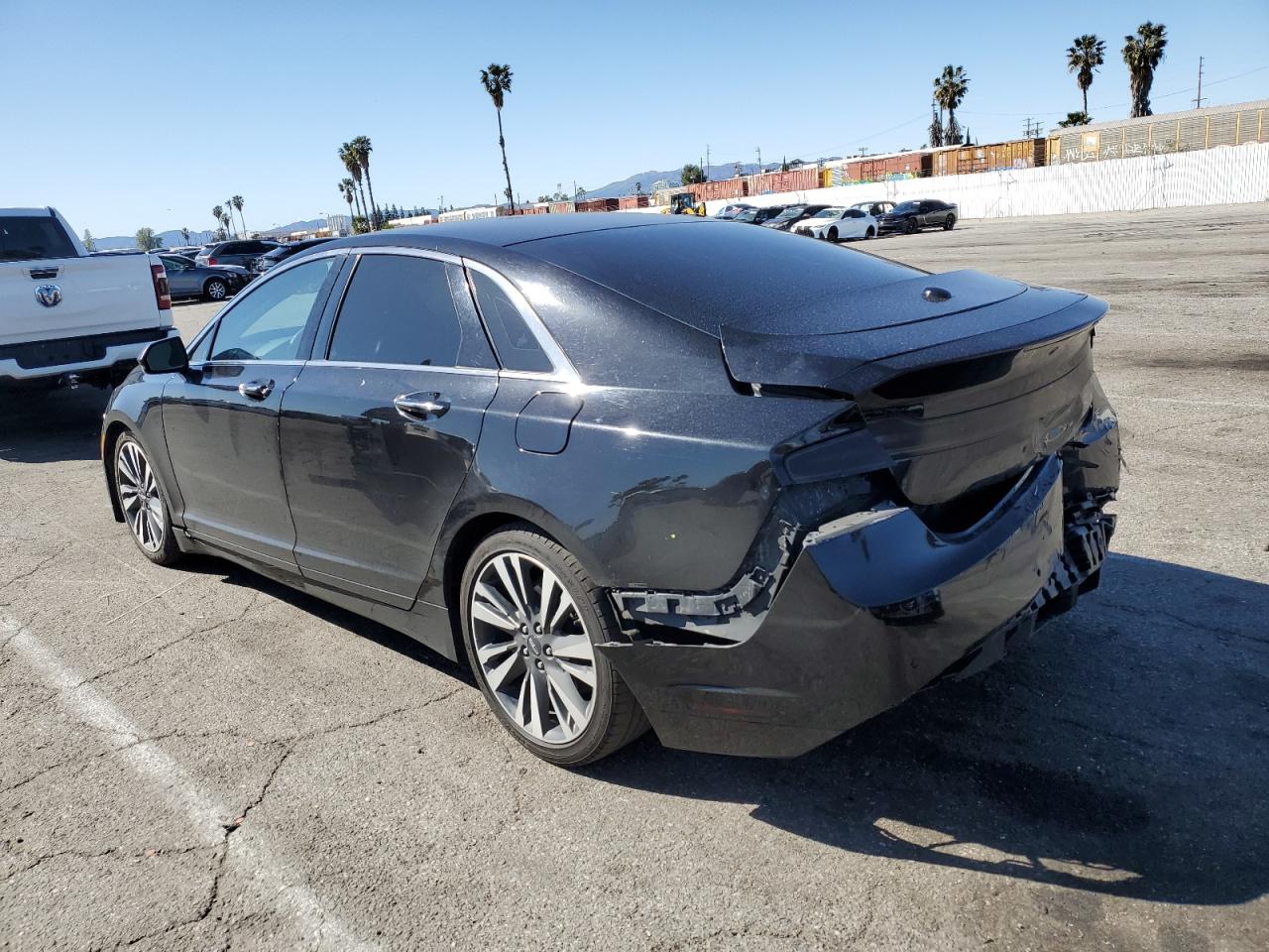 2016 Lincoln MKZ - Image 2