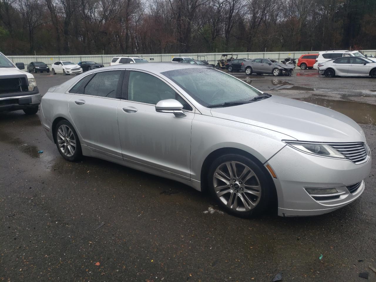 2013 Lincoln MKZ - Image 4