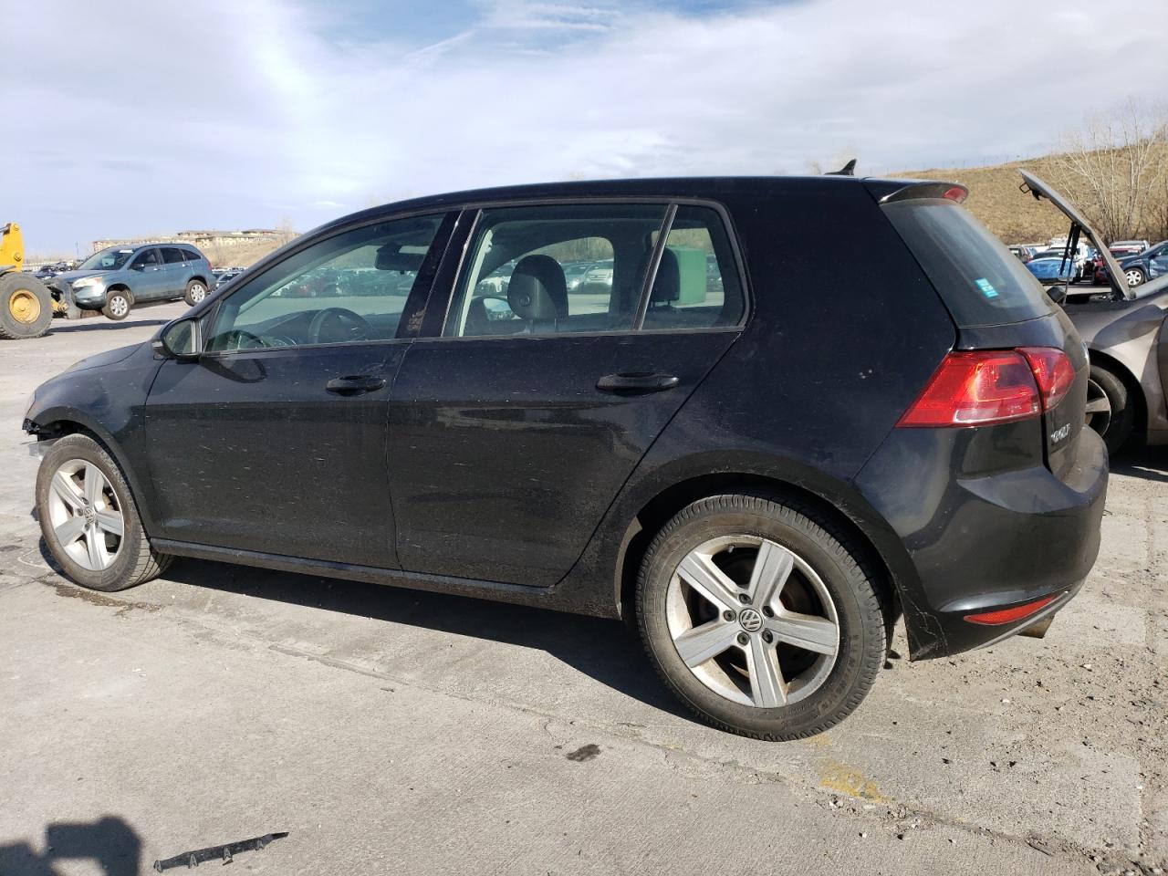 2017 Volkswagen Golf - Image 2