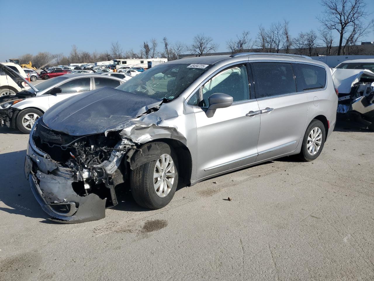 2019 Chrysler Pacifica - Image 1
