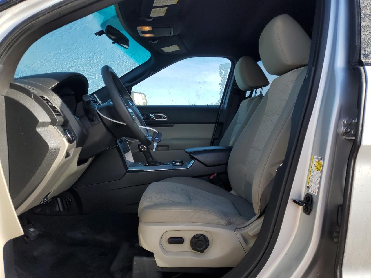 2011 Ford Explorer - Image 7