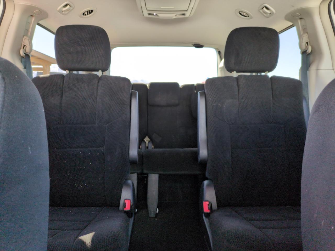 2013 Dodge Caravan - Image 10