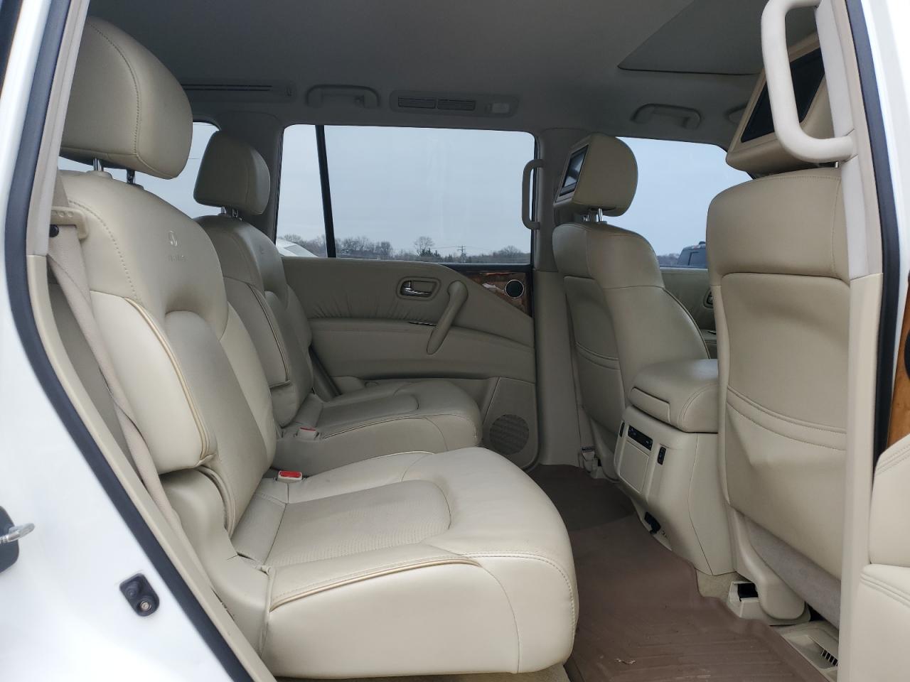 2012 Infiniti QX56 - Image 11
