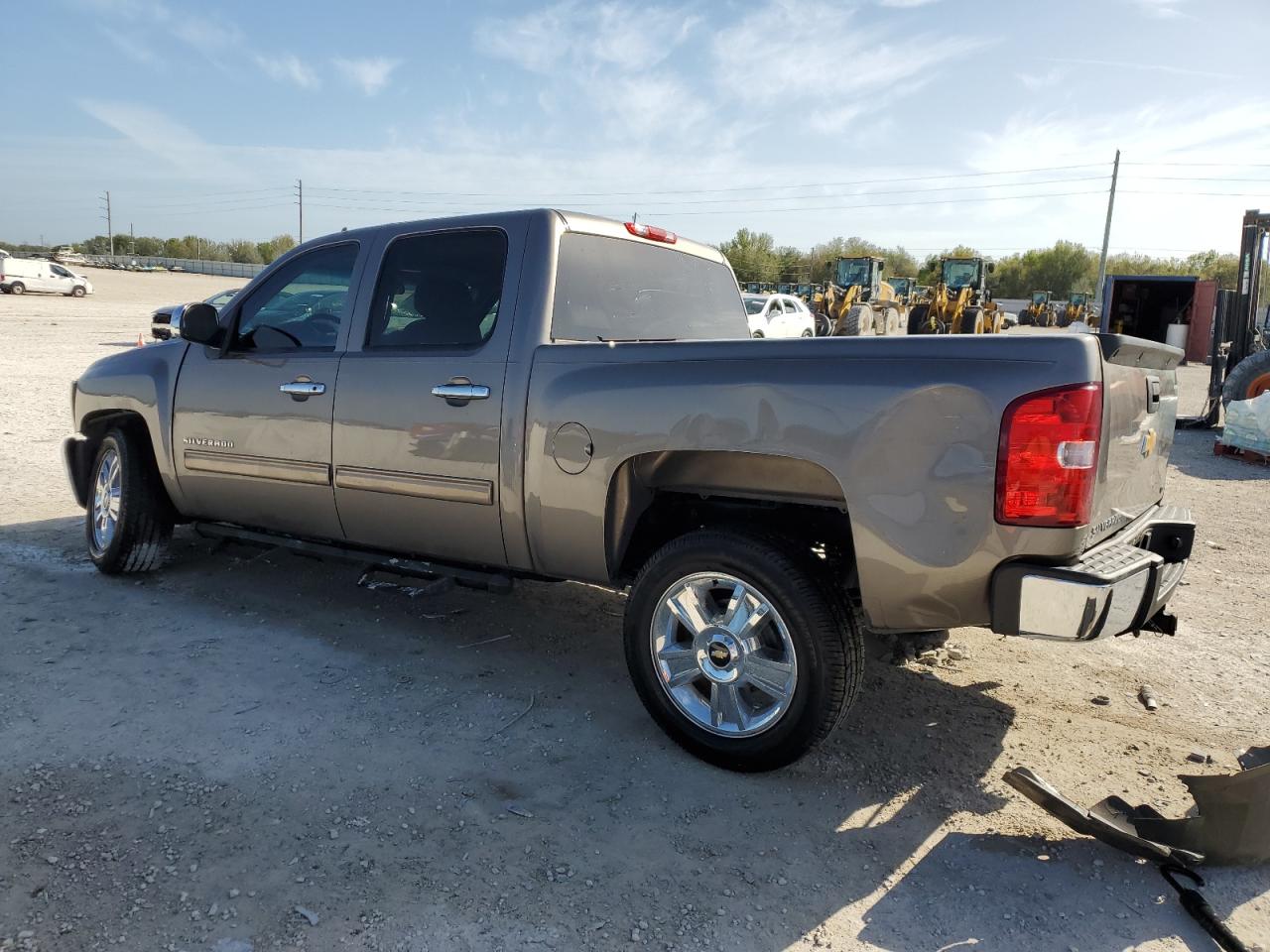 2013 Chevrolet Silverado - Image 2