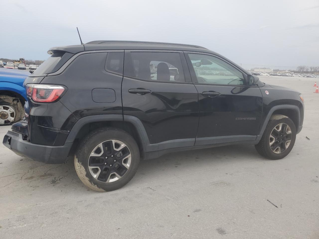 2018 Jeep Compass - Image 3