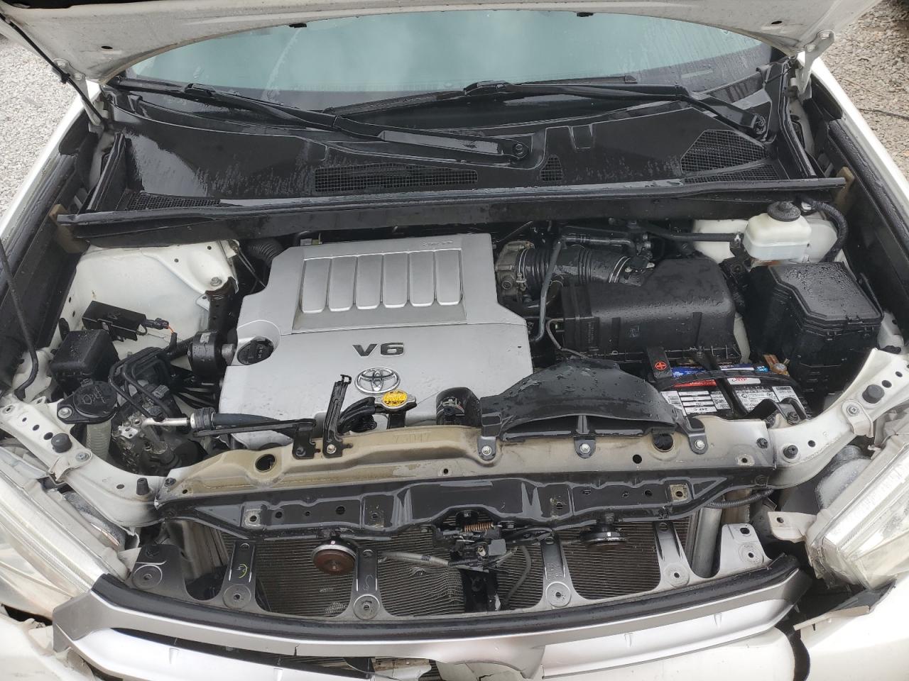 2013 Toyota Highlander - Image 12