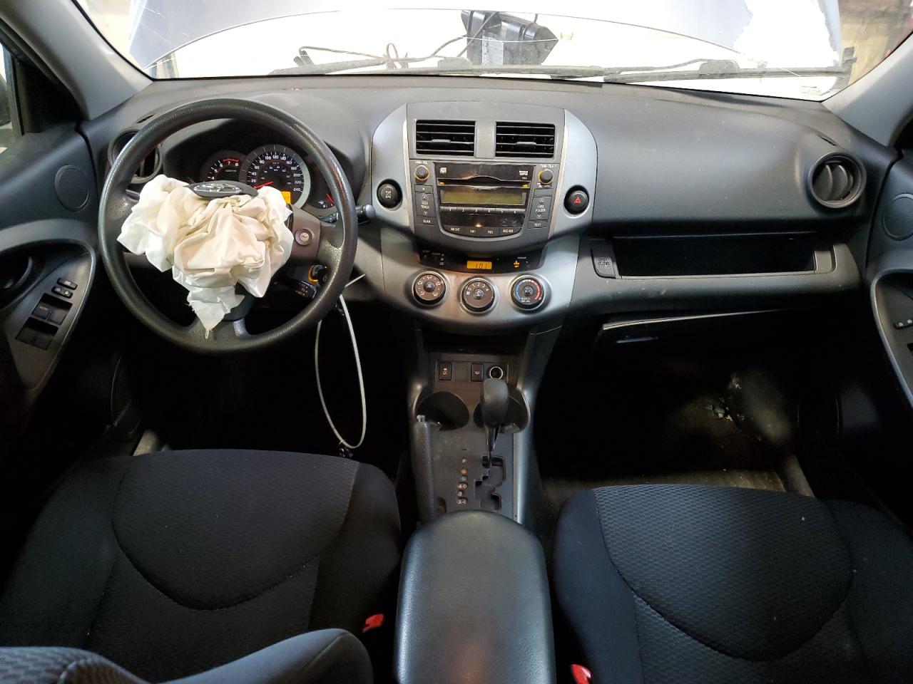 2010 Toyota RAV 4 - Image 8
