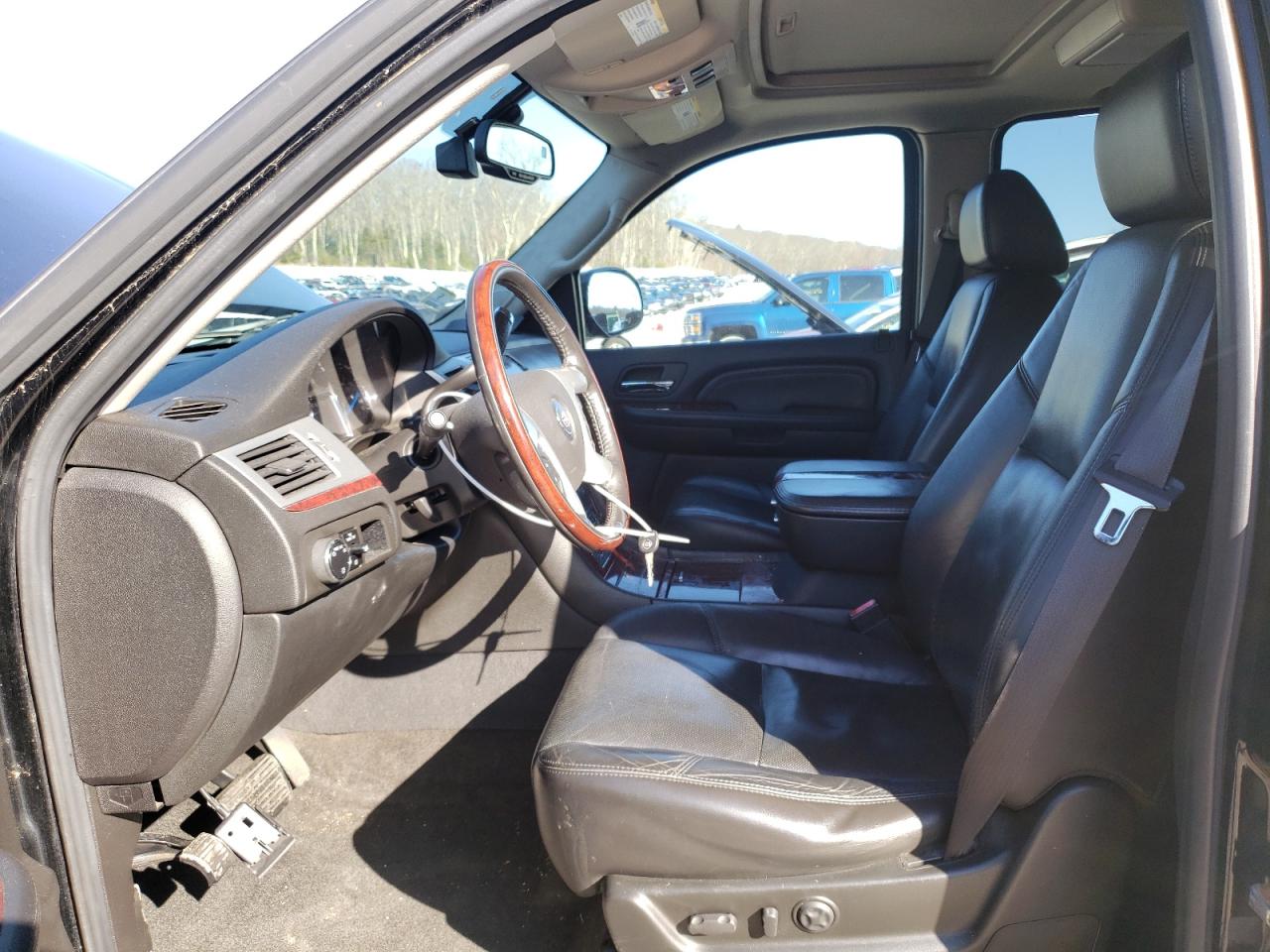2008 Cadillac Escalade - Image 7