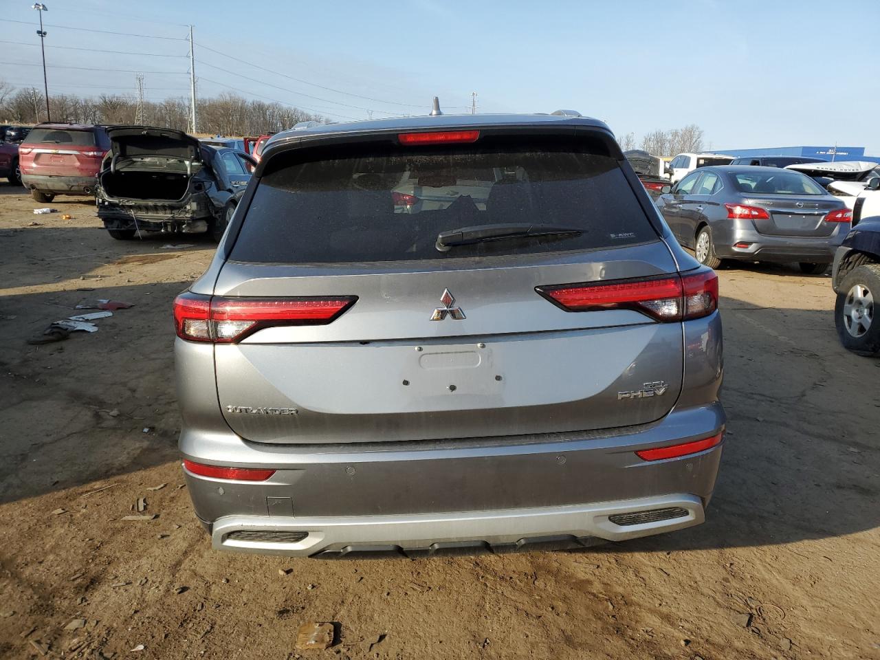 2024 Mitsubishi Outlander - Image 6