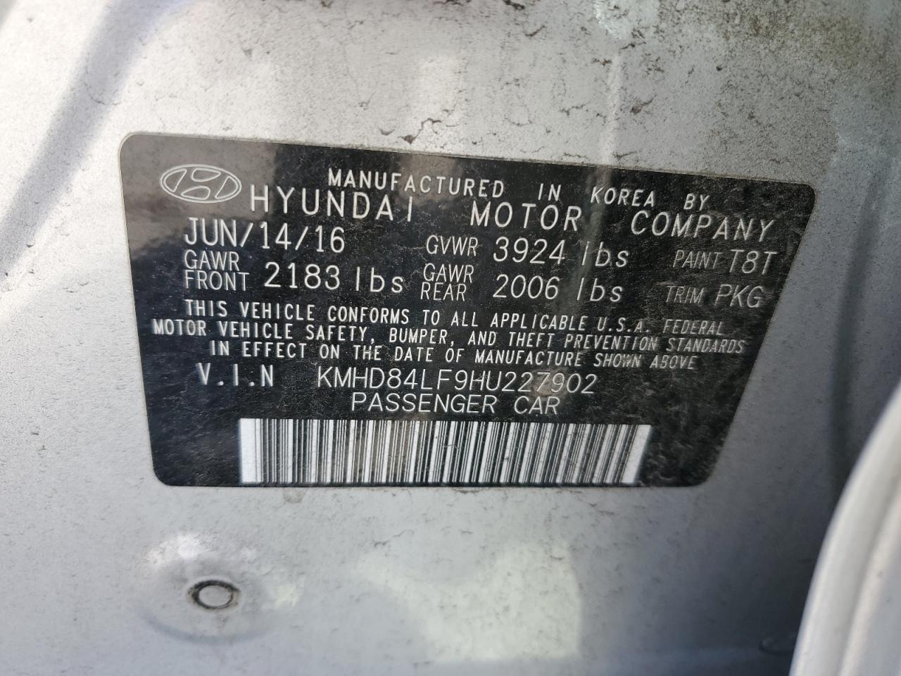 2017 Hyundai Elantra - Image 12