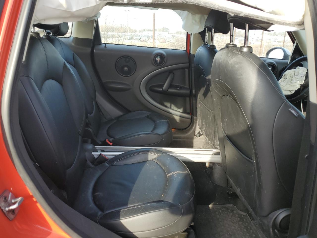 2011 MINI Cooper - Image 11
