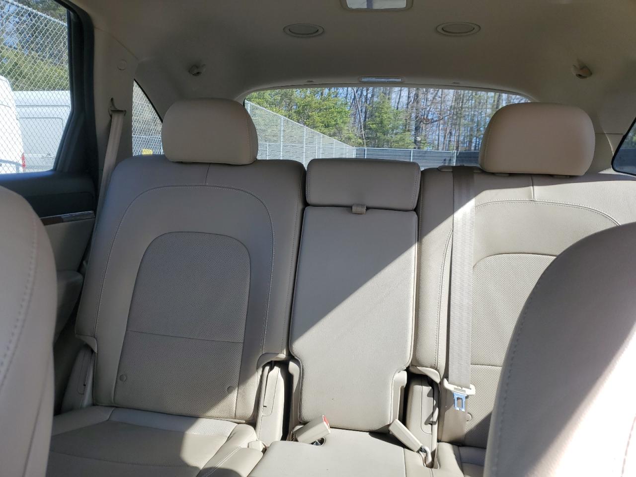 2012 Hyundai Veracruz - Image 10