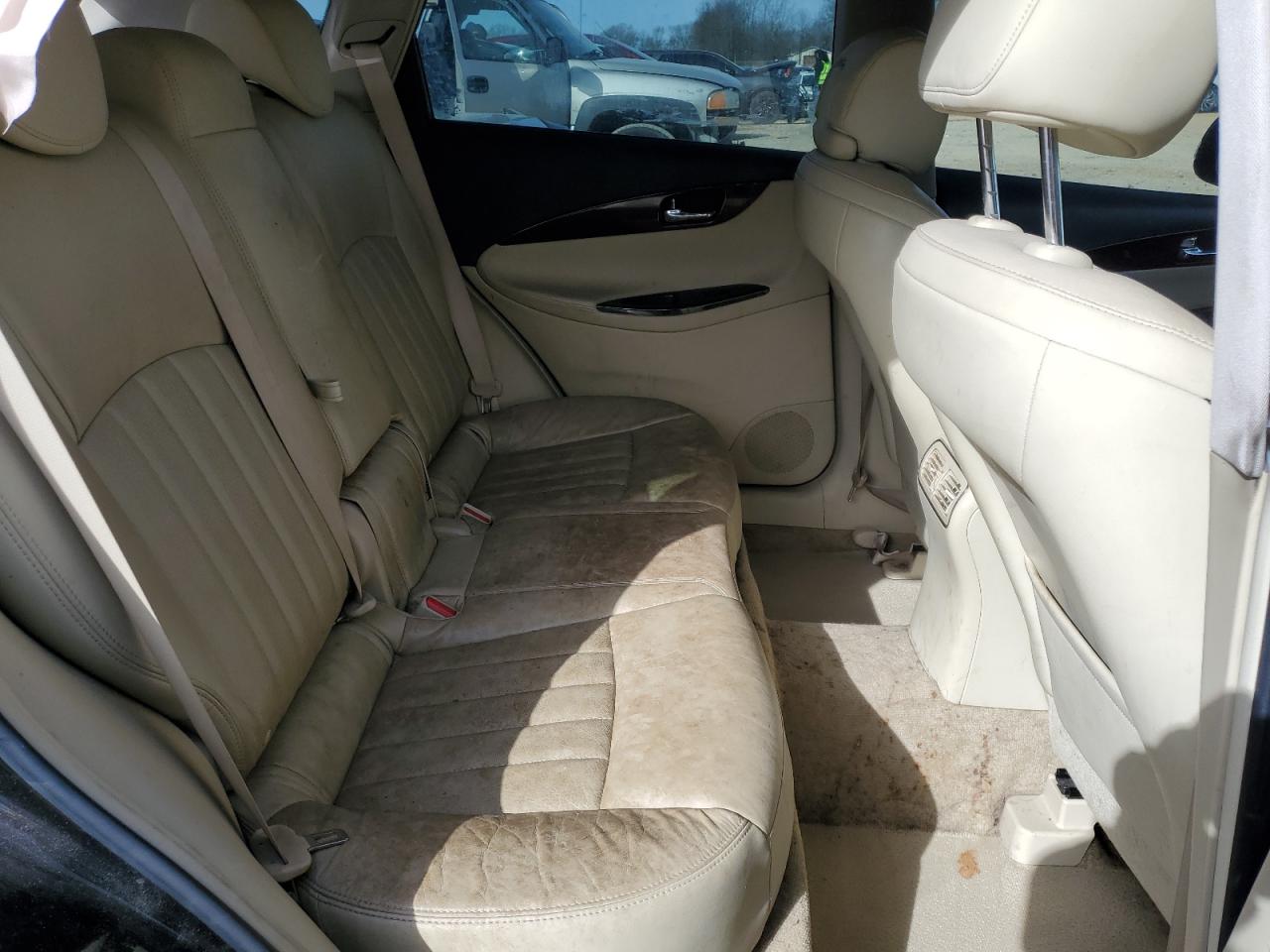 2016 Infiniti QX50 - Image 11