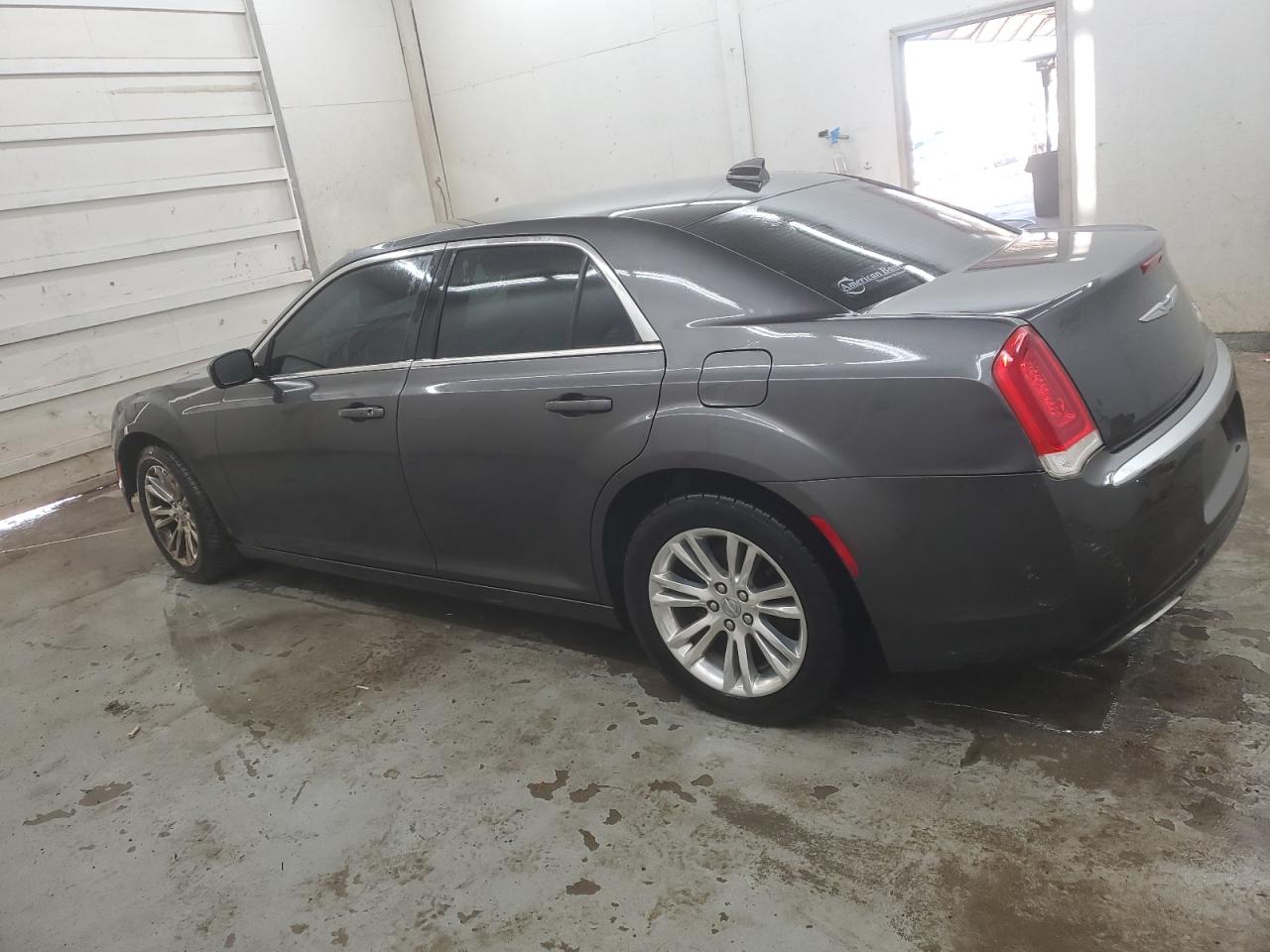 2017 Chrysler 300 - Image 2