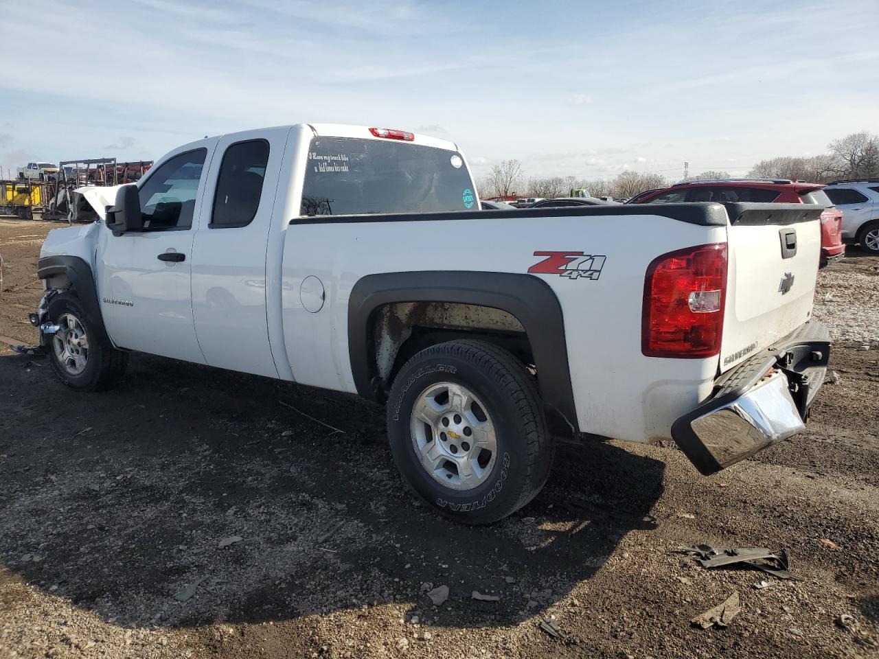 2009 Chevrolet Silverado - Image 2