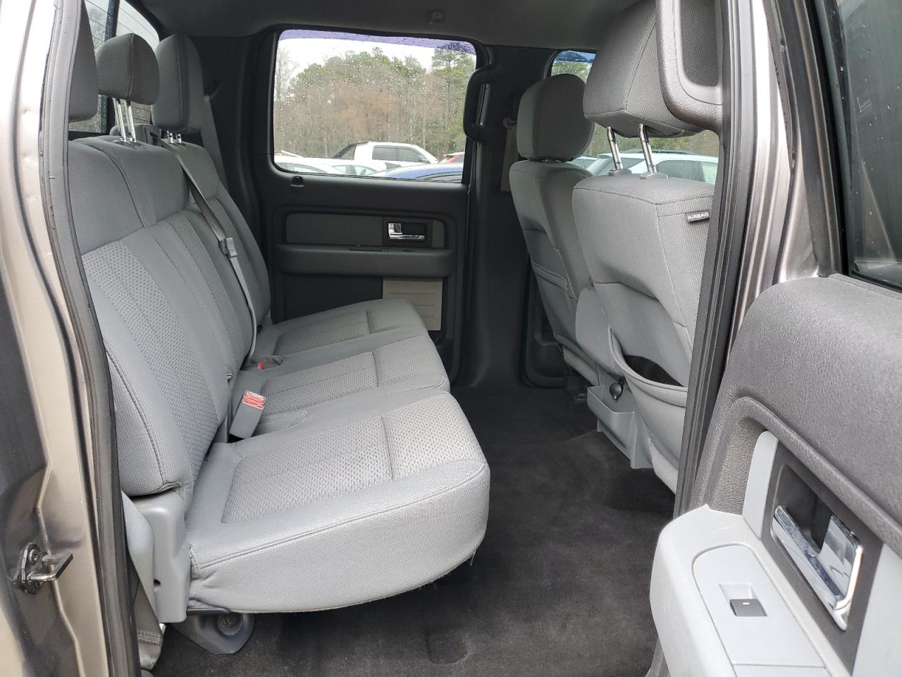 2013 Ford F-150 - Image 10