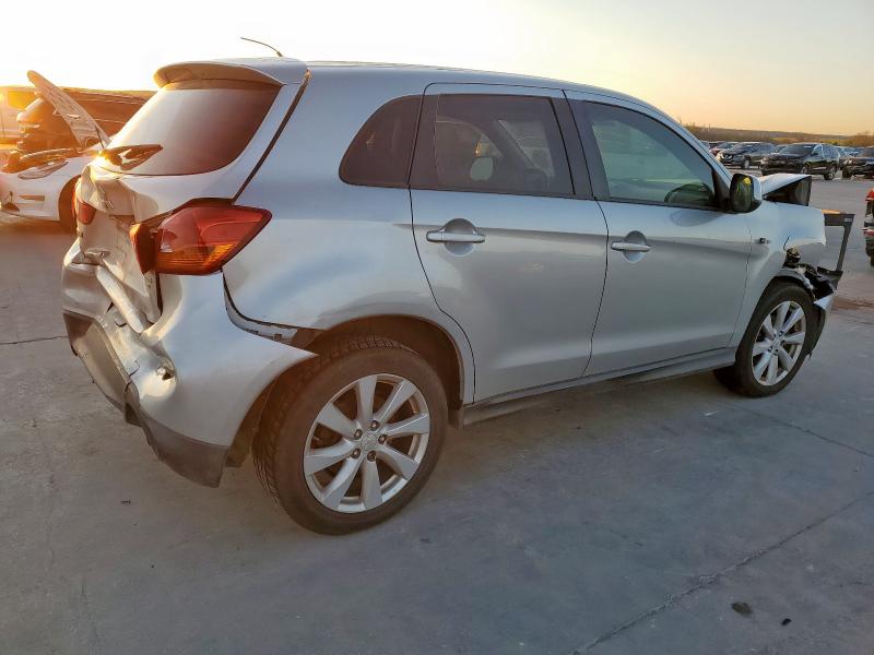 Parquets MITSUBISHI OUTLANDER 2014 Srebrny