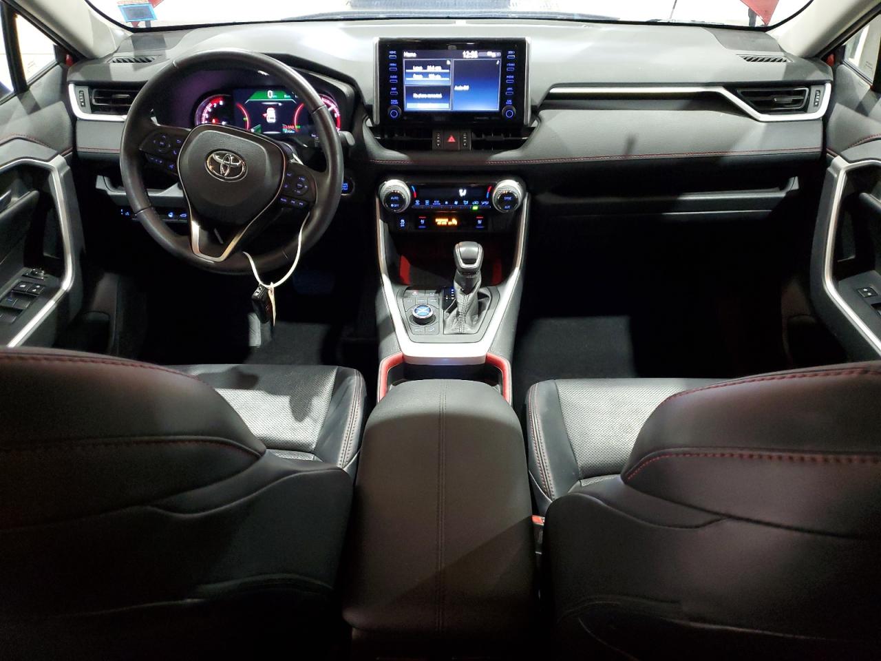 2020 Toyota RAV 4 - Image 8