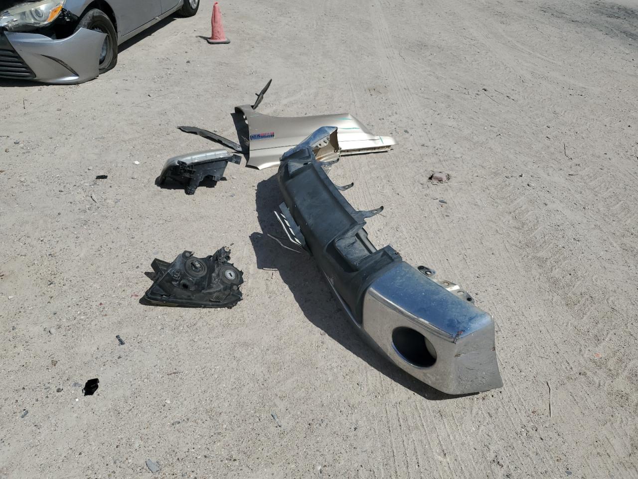 2010 Toyota Tundra - Image 14