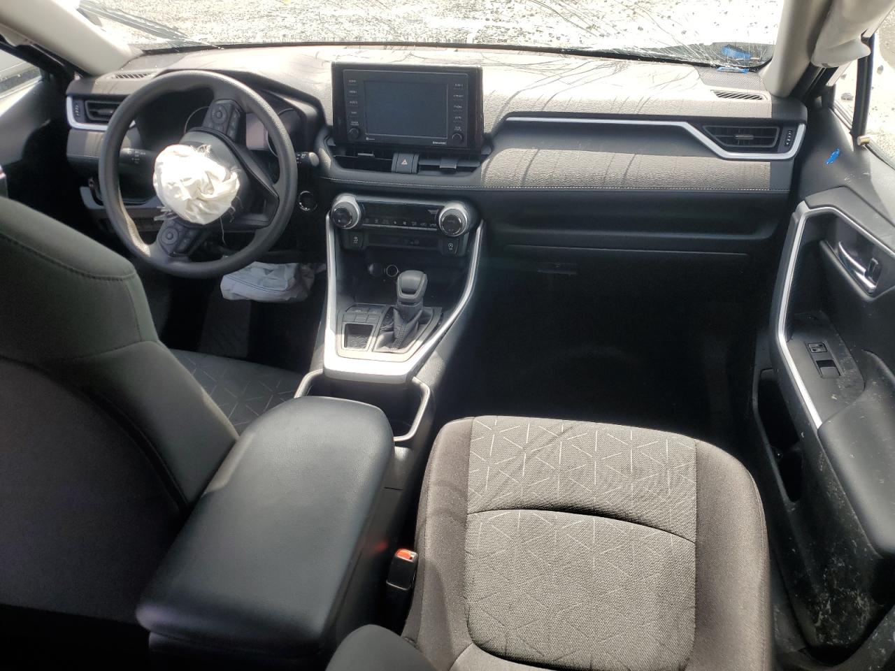 2022 Toyota Rav4 Xle VIN: 2T3W1RFV1NC213297 Lot: 82175925