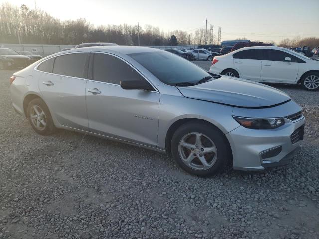 Седани CHEVROLET MALIBU 2017 Сріблястий