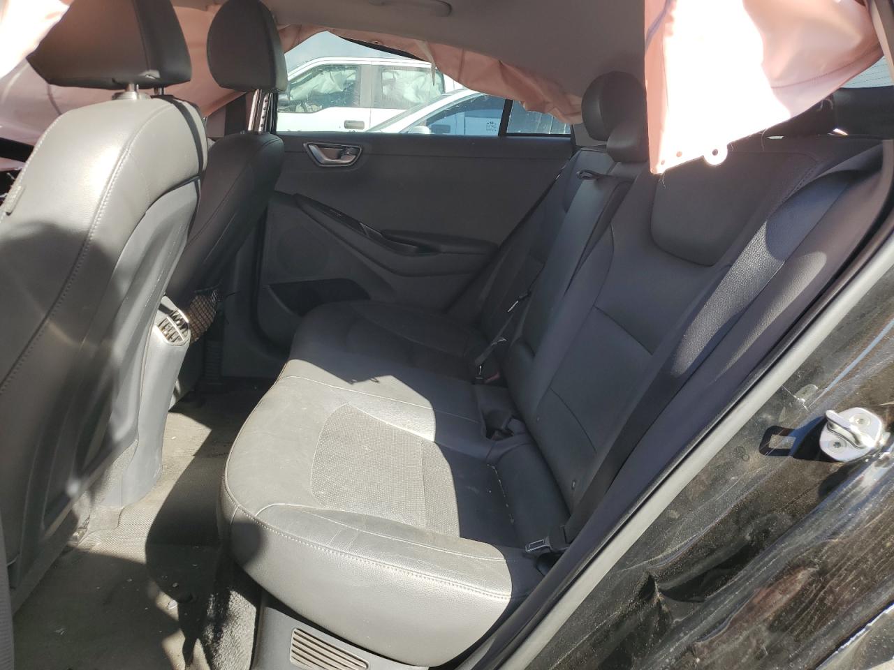 2020 Hyundai Ioniq Limited VIN: KMHC05LC2LU240451 Lot: 47824335