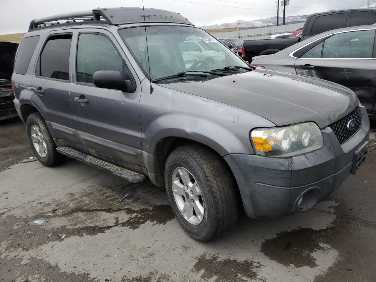 2007 Ford Escape - Image 4