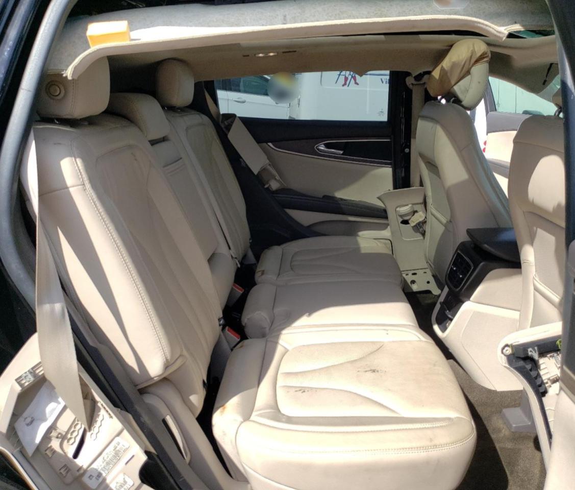 2016 Lincoln MKX - Image 11