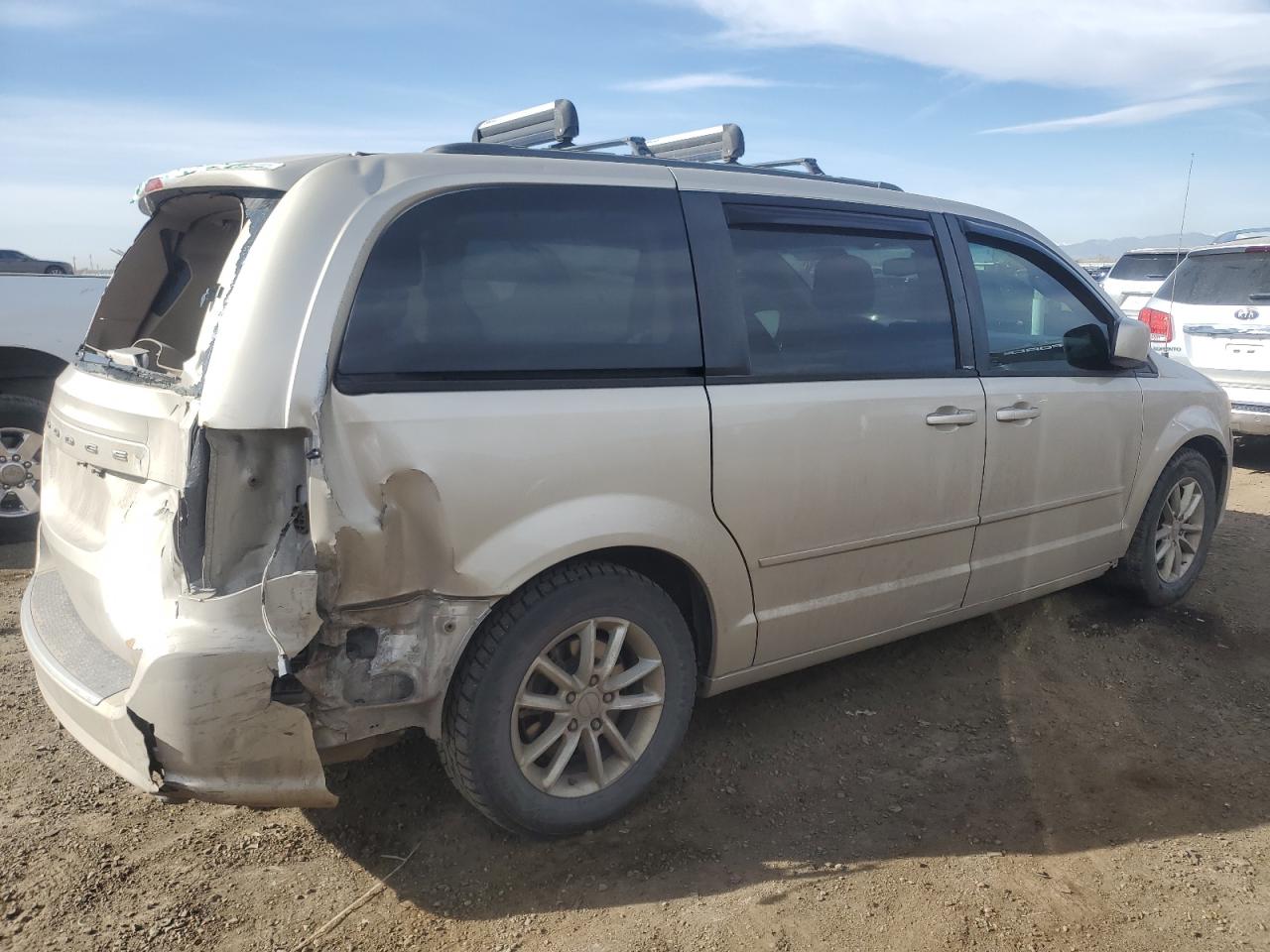 2013 Dodge Caravan - Image 3