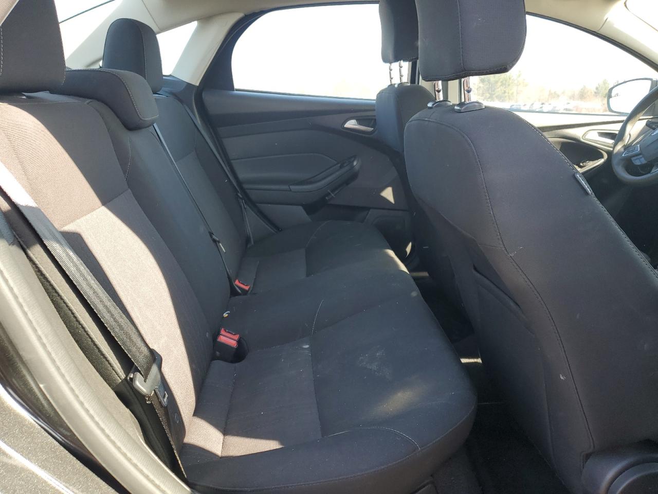 2015 Ford Focus - Image 10